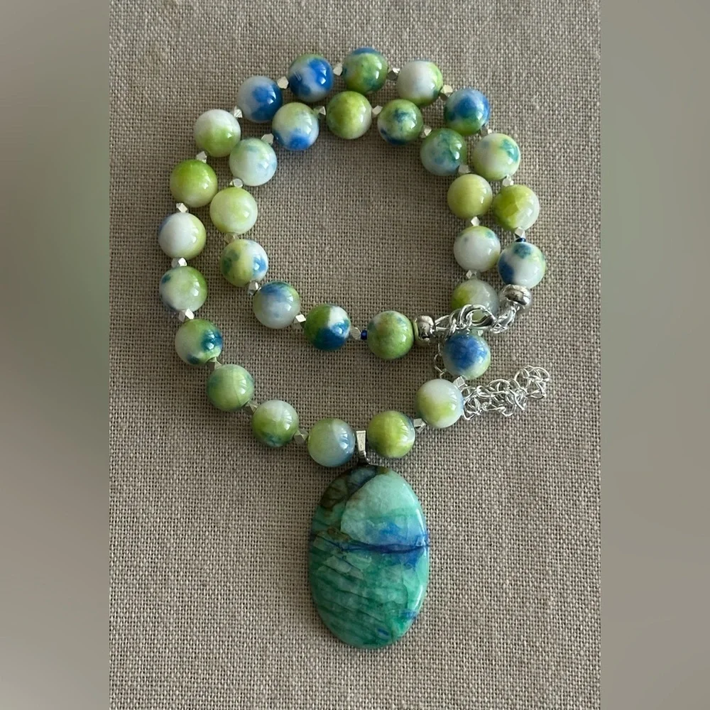 18-1/2 inch Persian Chalcedony bead necklace NWOT - Picture 3 of 10